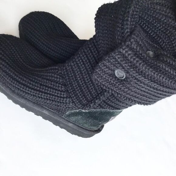 UGG Classic Cardy black knit boots EUC size 1 youth - Picture 4 of 7